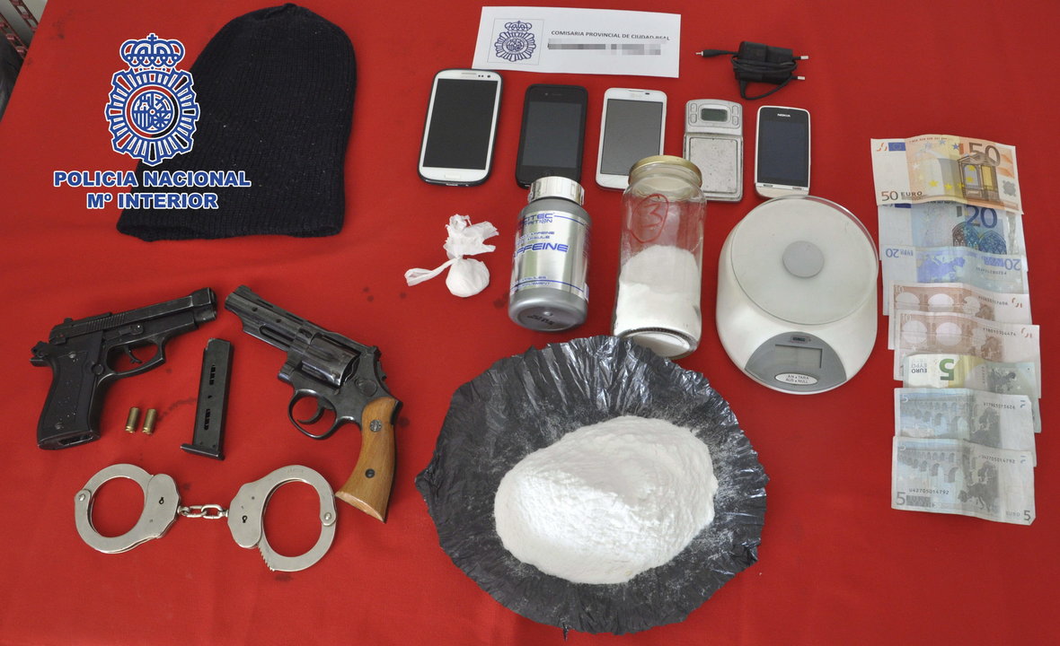 Fpotografía facilitada por la Policía Nacional tras la desarticulación de una organización de narcotraficantes asentada en Puertollano