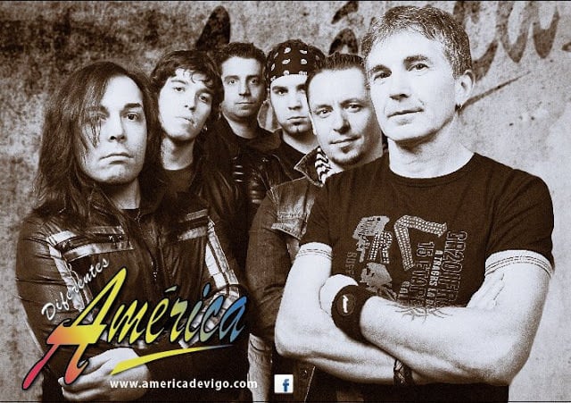 El grupo América con sus seis componentes, puro rock que se mueve por Galicia desde Vigo