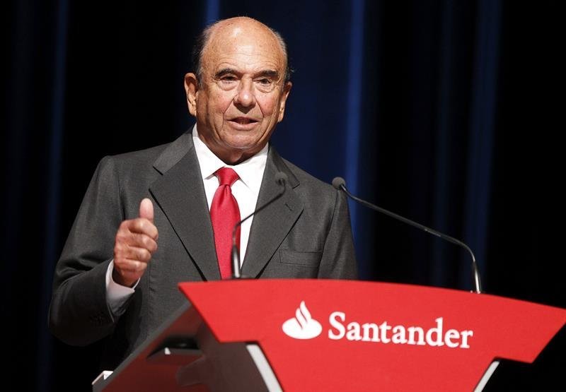Fotografía de archivo (18/10/2011) del presidente del Grupo Santander, Emilio Botín