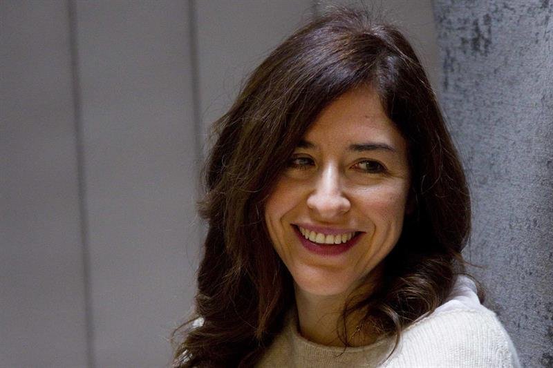 La escritora mexicana Guadalupe Nettel, que ha ganado el 32 Premio Herralde de Novela, posa hoy en Barcelona