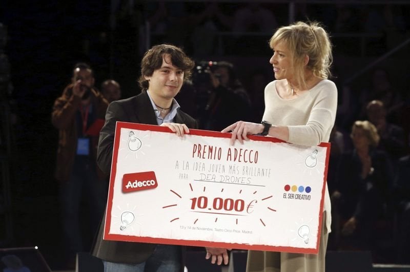 Alfonso Zamarro recibió ayer el premio de Adecco.