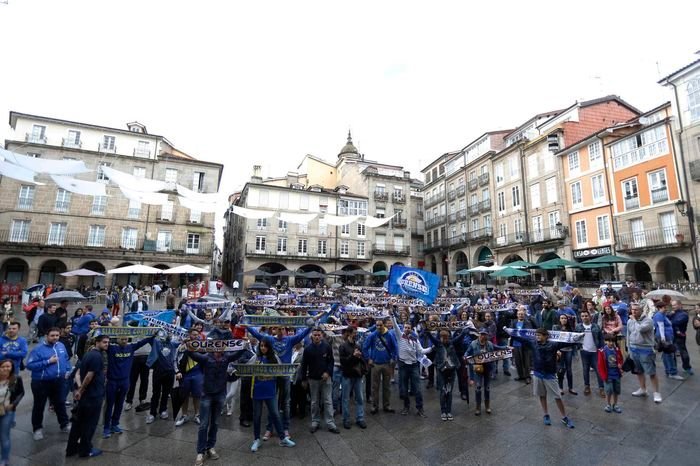 Ourense. 14-06-15. Deportes. Protesta siareiros do COB na praza maior de Ourense.
Foto: Xesús Fariñas