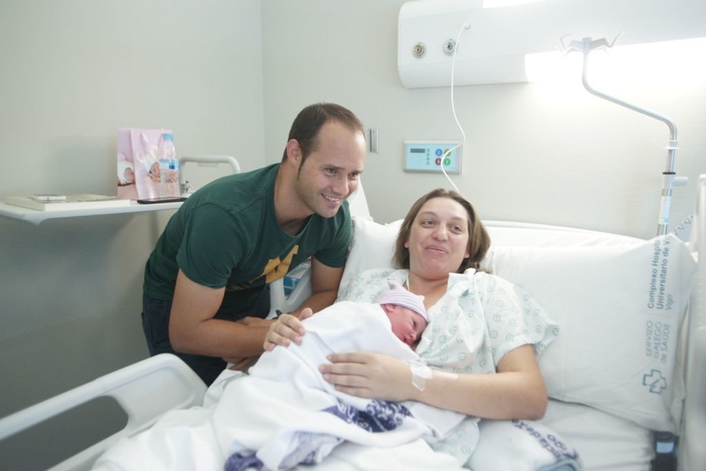 La pequeña Andrea fue la primera niña nacida de parto natural en el nuevo hospital vigués.