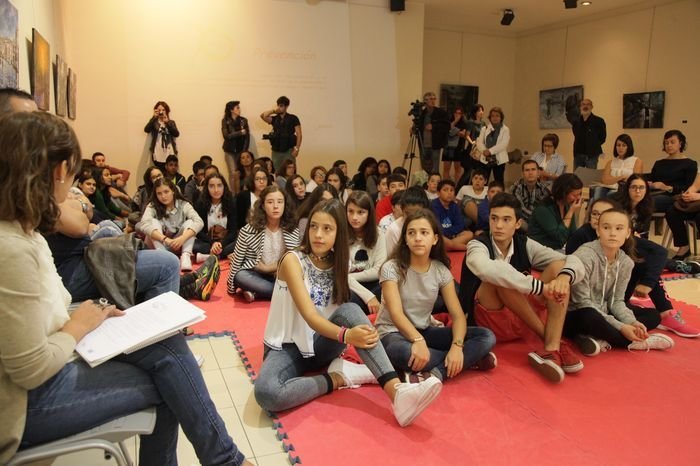 Ourense. 29-09-2015. Mesa redonda acoso escolar. Paz