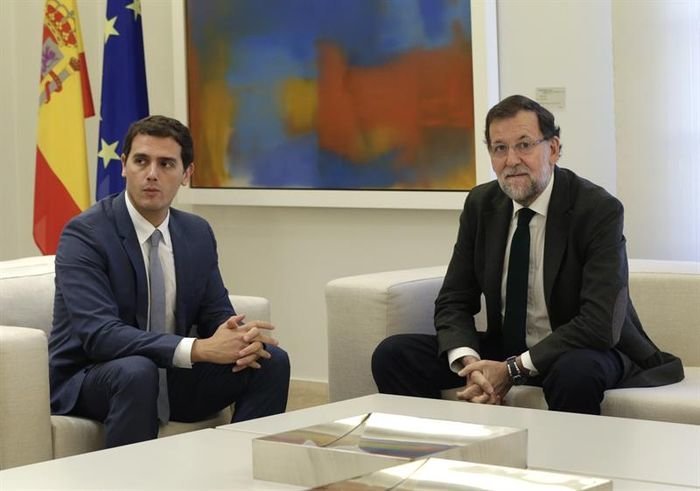 Albert Rivera y Mariano Rajoy en los momentos previos a la reunión de esta tarde.