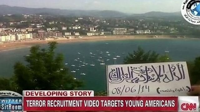 Hace meses apareció esta fotografía de la bahía de Donosti con un cartel de apoyo al Estado Islámico.