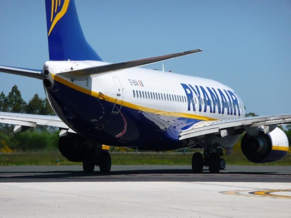 <p>Ryanair hasta ahora operaba en Galicia en Santiago, ahora también en Vigo.</p>