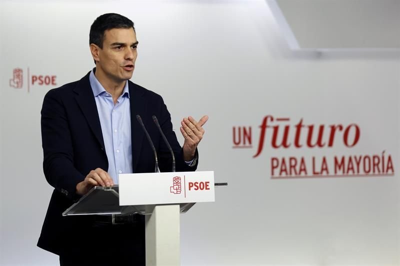 Pedro Sánchez comparece en Ferraz tras la investidura de Puigdemont | EFE