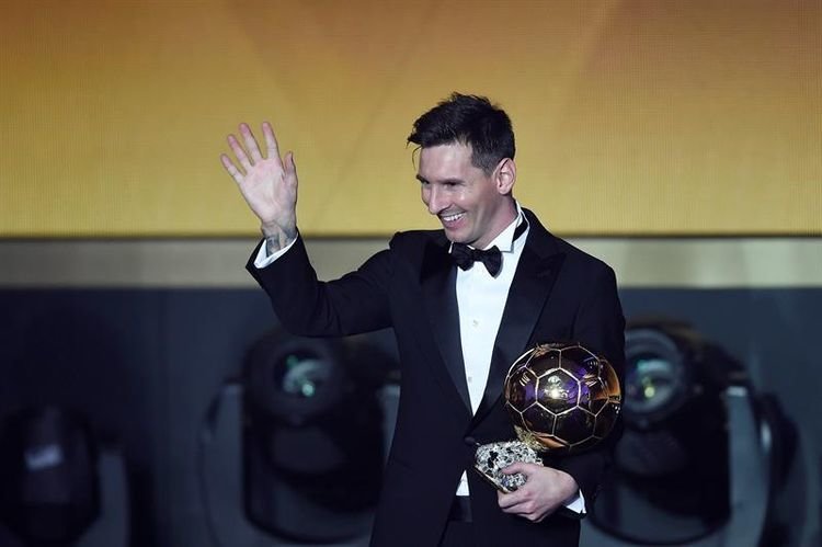 Messi recoge su quinto Balón de Oro.