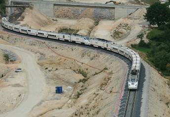 La duración del trayecto se reducirá media hora con la apertura del tramo de Chamartin-Zamora.