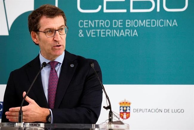 El presidente de la Xunta, Alberto Núñez Feijóo, que presidió la apertura de las nuevas instalaciones del Centro de Biomedicina y Veterinaria (Cebiovet).