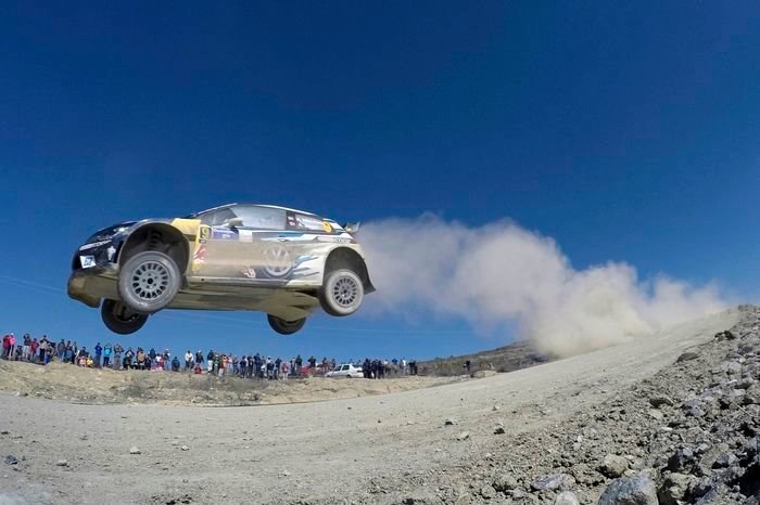 Andreas Mikkelsen performs during the FIA World Rally Championship Mexico 2016 in Leon, Mexico on March 4, 2016 