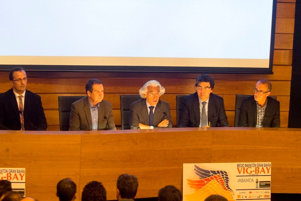 Ángel Rodal Almuiña, Abel Caballero, Eduardo Vieira, Ignacio López-Chaves y Juan Fernández, ayer, en la presentación oficial de la Vig-Bay.