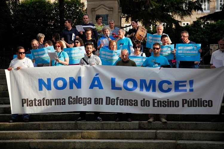OURENSE. 04.05.2016 JARDINES PADRE FEIJOO, PROTESTA CONTRA LOMCE. FOTO: MIGUEL ANGEL