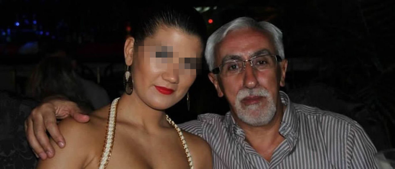 Carlos Inacio, junto con su mujer, en una fotografía de las redes sociales.