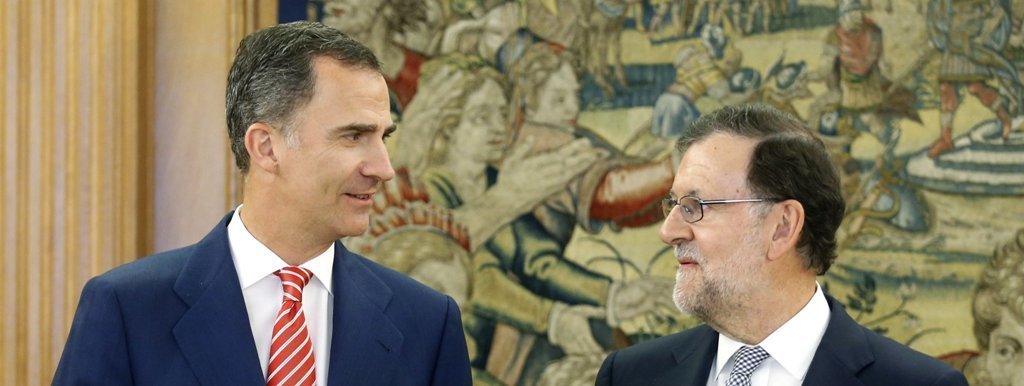 El rey Felipe VI recibe al presidente del Gobierno en funciones, Mariano Rajoy