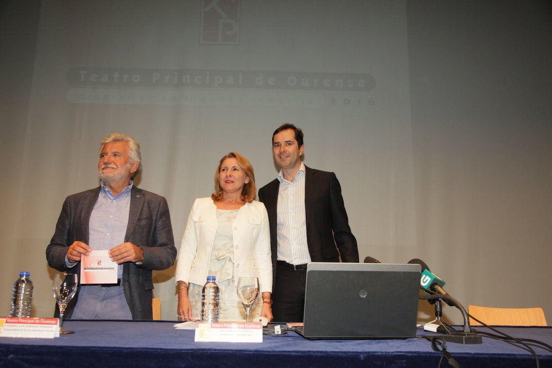 Ourense. 5-09-2016. Presentación programación Teatro Principal. Rosendo, Mojón y Sutil.  Paz