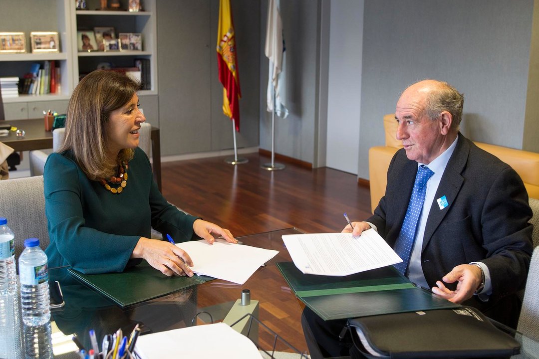 A conselleira de Medio Ambiente asina un convenio co Consorcio Local dos Peares. Despacho da conselleira.
foto xoán crespo
07/11/16