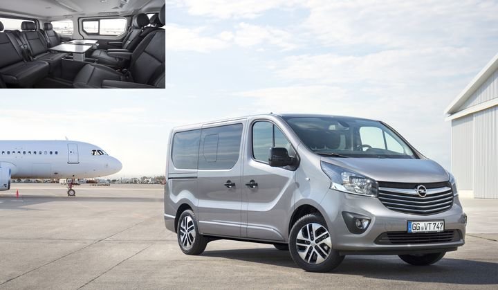 Refined, comfortable and flexible: The new Opel Vivaro Tourer also shines on the outside with black exterior mirror housings and tinted windows. 