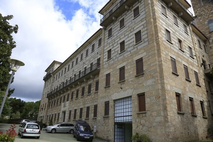 Ourense 9/9/2017 fachada colegio Divino Maestro