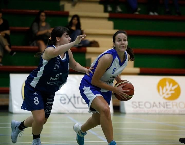 Ourense. 14-10-17. Deportes. Partido de Basket de Carmelitas.
Foto: Xesús Fariñas