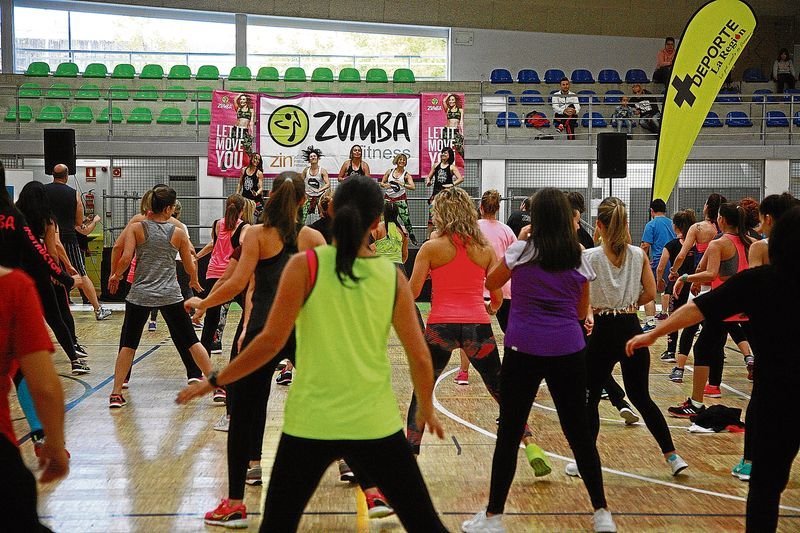 OURENSE. 21.10.2017 POLIDEPORTIVO CAMPUS DE OURENSE. MASTERCLASS ZUMBA.  FOTO: MIGUEL ANGEL