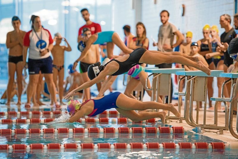 OURENSE (PISCINA AQA CAMPUS). 25/11/2017. OURENSE. Competicion infantil de natación con fin solidario para la lucha contra el cáncer.
FOTO: ÓSCAR PINAL. 