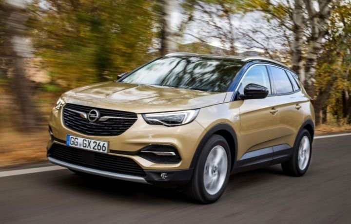 Top diesel for Opel Grandland X: The new SUV is now available with the 130 kW/177 hp 2.0-litre diesel that also produces 400 Nm maximum torque.