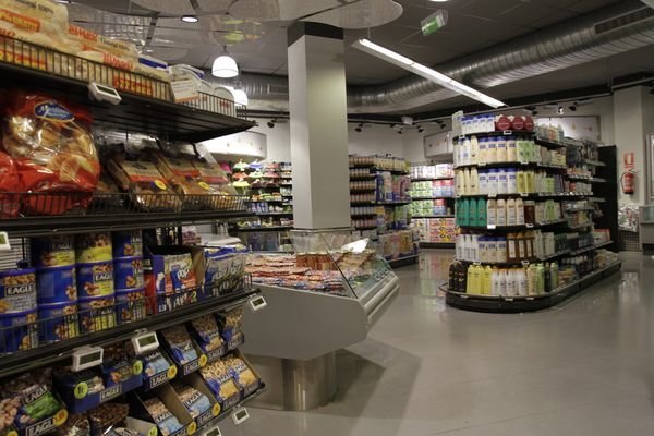 ourense. supermercado y compras de alimentos en ourense