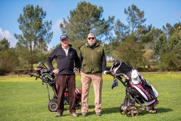OURENSE (CAMPO DE GOLF MONTEALEGRE). 17/03/2018. OURENSE. Torneo de golf "Roberto de Castillo". FOTO: ÓSCAR PINAL

Fernando y PEpe.