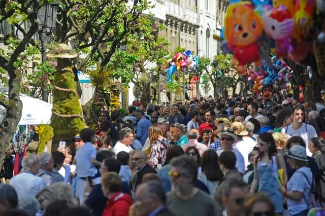 Ourense 6/5/18
Festa dos maios ,exposición rúa do paseo

Fotos Martiño Pinal