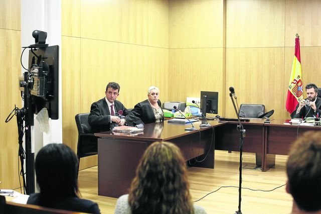 Ourense. 31/05/18. Juicio en el Penal 2 a Elena Domínguez Taboada, por falsedad documental.
Foto: Xesús Fariñas