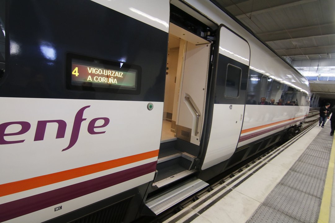 La alta velocidad entre Vigo y A Coruña cumplió sus primeras dos semanas en servicio.