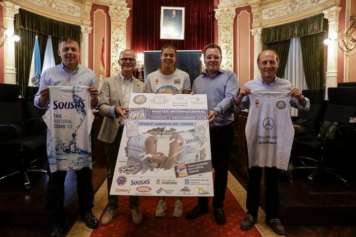 OURENSE 30/08/2018  Presentación de Master Internacional de voley playa en el concello .Iago Cortón