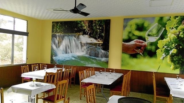 Mesa Café Bar Ribadavia