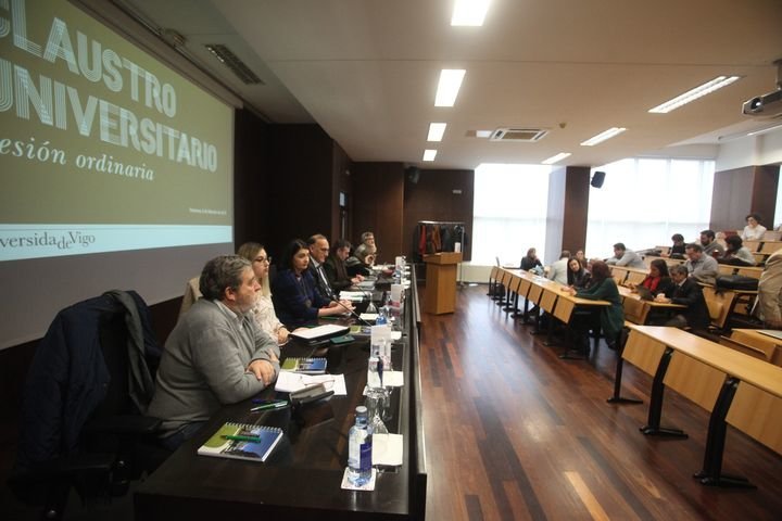 El campus de Ourense acogió la primera sesión ordinaria del Claustro Universitario del 2019 (JOSÉ PAZ).