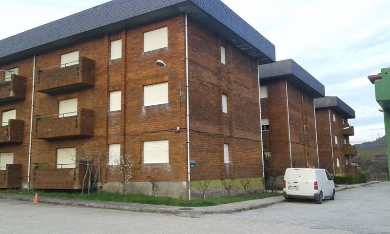 Edificios de viviendas de Fomento, que solicita el Concello de A Rúa.