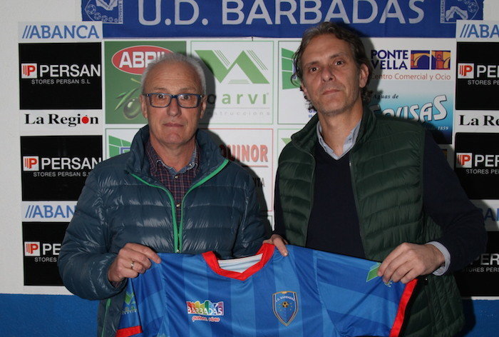 OS CARRÍS (A VALENZÁ) 11/03/2019.- José Manuel Rodríguez junto a  Manel Vázquez, nuevo entrenador del Barbadás. José Paz