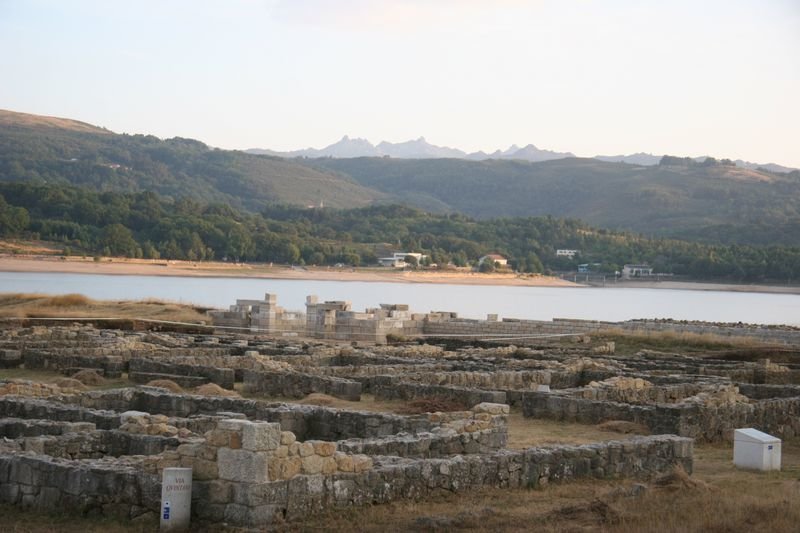El campamento romano de Aquis Querquennis, en el municipio de Bande.