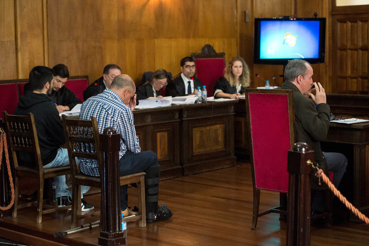 El antropólogo forense Fernando Serrulla explica al jurado los detalles de la autopsia (ÓSCAR PINAL)