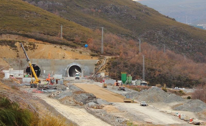 Túneles de Requejo, en el tramo Pedralba-Túnel del Padornelo, uno de los que siguen en obras actualmente.