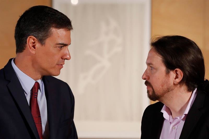 Pedro Sánchez y Pablo Iglesias, en la reunión de este martes.