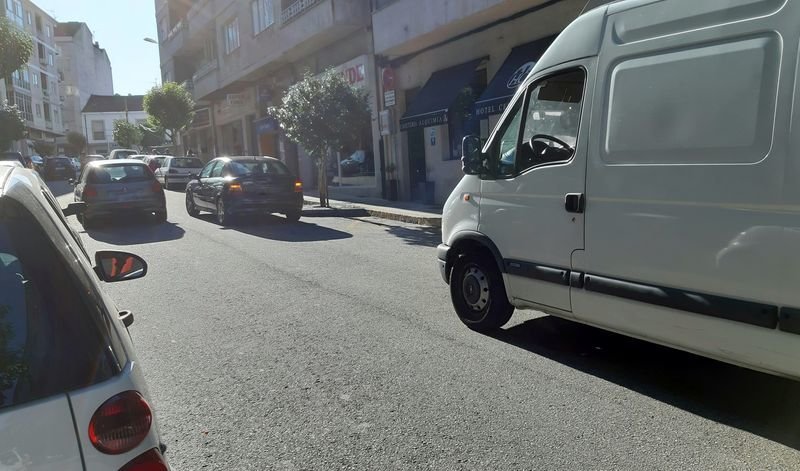 La calle Celso Emilio Ferreiro es una de las que mayores problemas presenta.