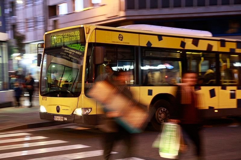 La penetración del autobús urbano en otros concellos, clave para la movilidad (MIGUEL ÁNGEL).