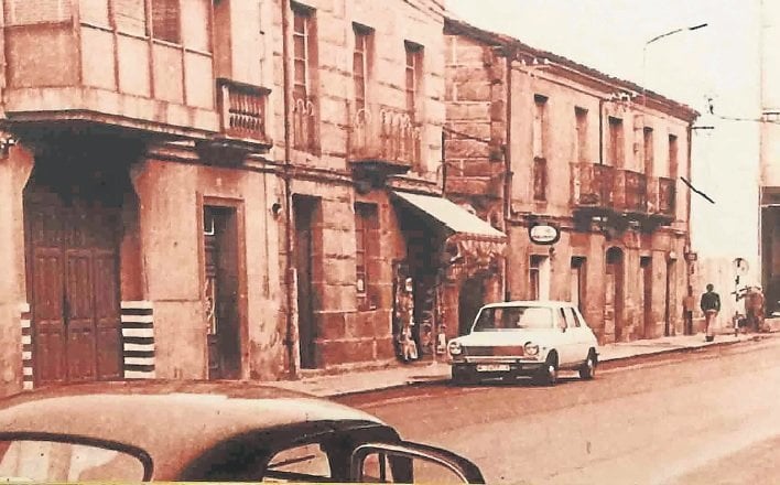Fotógrafo Desconocido (posiblemente Foto Rafa). Circa 1975. Papel fotográfico, Archivo parroquia de Fátima