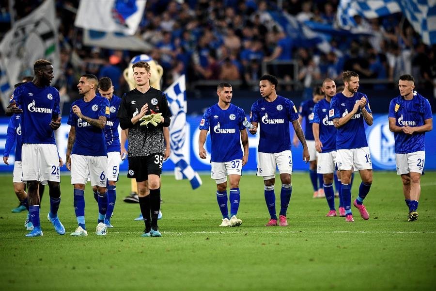 Los jugadores del Schalke en el partido que motivó la denuncia.