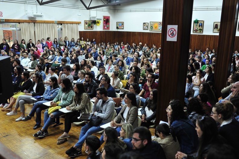 Minutos antes de iniciarse las pruebas de la oposición a las plazas de Educación en Ourense (JOSÉ PAZ).