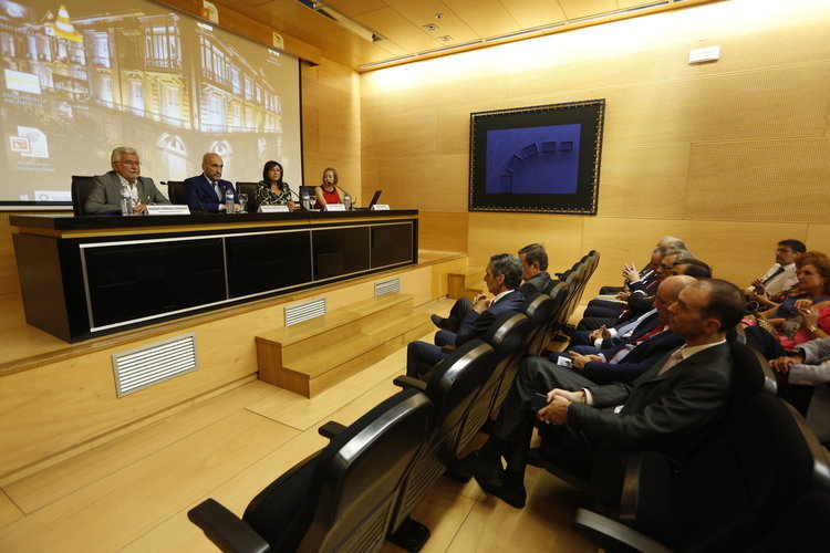 Ourense. 13/09/2019. Reunión de gestores administrativos en Ourense.
Foto: Xesús Fariñas