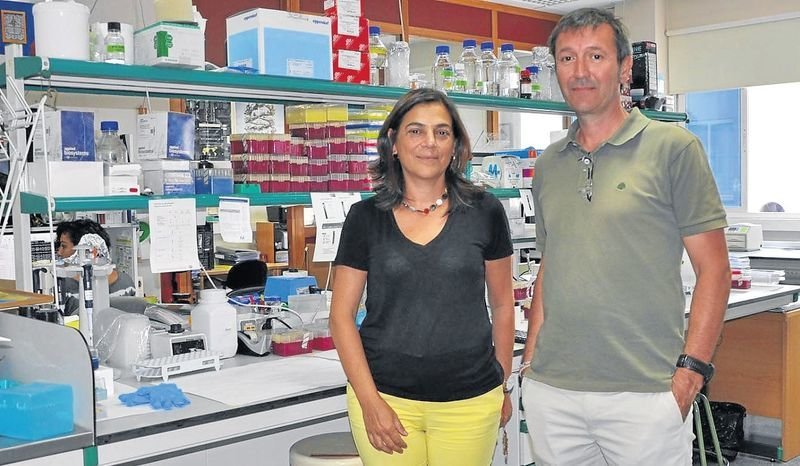 A investigadora Diana Valverde e Pep Rotllant, do Instituto de Investigacións Mariñas-CSIC en Vigo