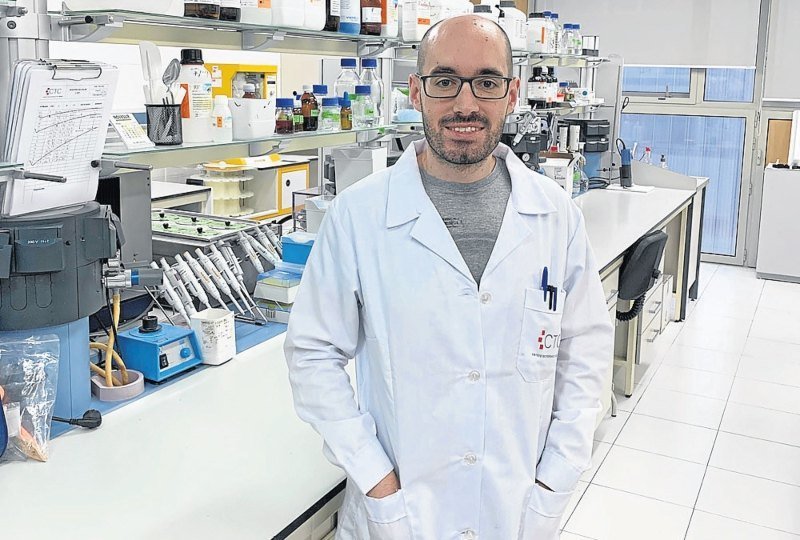 Rubén Agregán es el autor de la tesis.